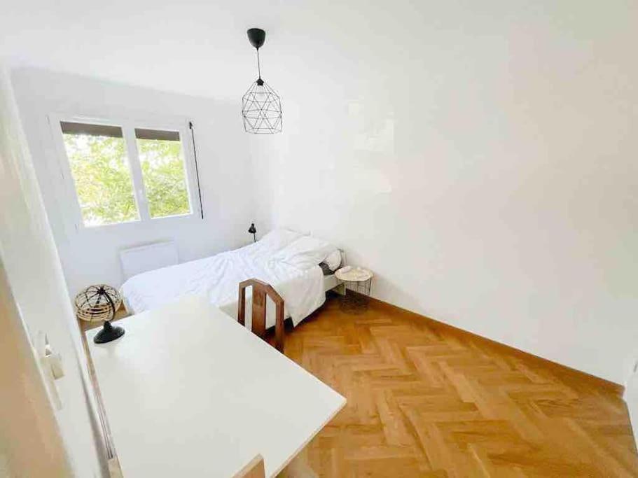 Appartement Spacieux Avec Parking Gratuit Sète Eksteriør billede